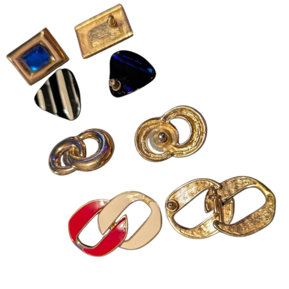 8 vintage Earrings